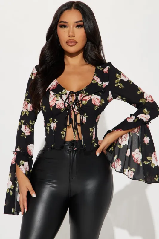 Chic Happens Floral Top - Black/combo sold by Fashion Nova