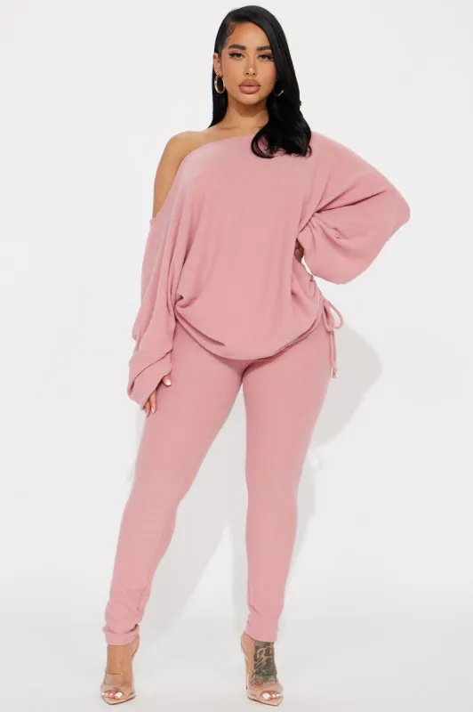 Comfy Mood Legging Set - Mauve sold by Fashion Nova