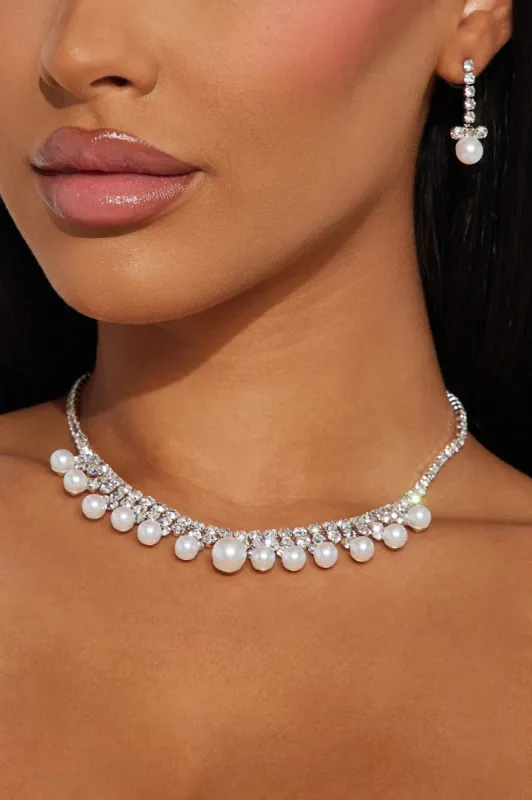 Special Treatment Only Necklace And Earring Set - Silver sold by Fashion Nova
