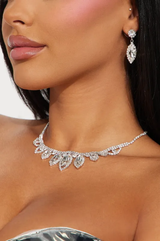 Dreams Come True Necklace And Earring Set - Silver sold by Fashion Nova