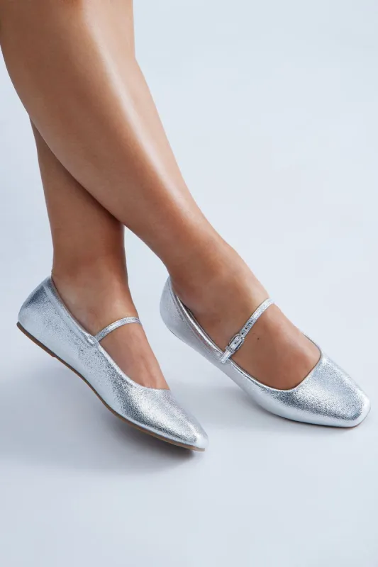 Faded Love Flats - Silver sold by Fashion Nova