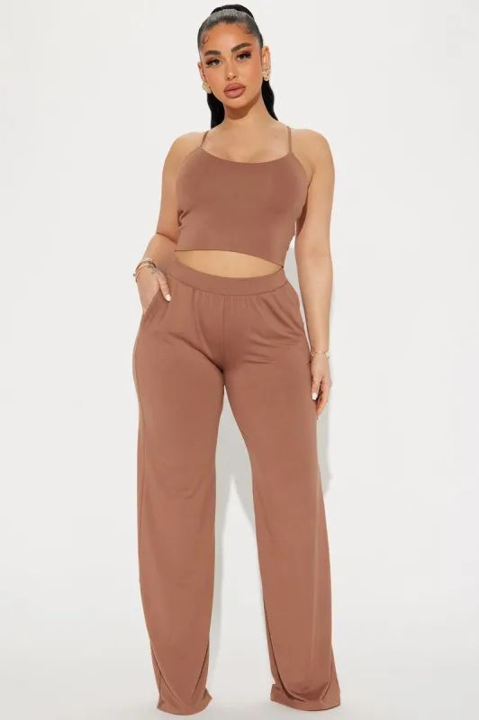 Jaylyn Easy Pant Set - Brown sold by Fashion Nova