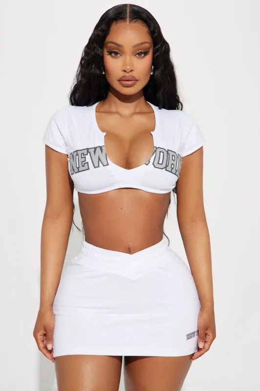 New York Super Crop Top - White made by Fashion Nova