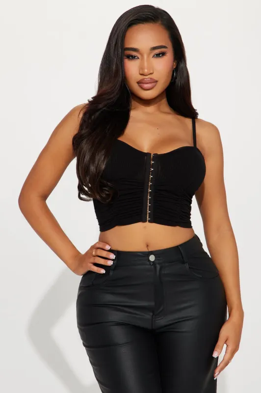 Reina Ribbed Top - Black sold by Fashion Nova