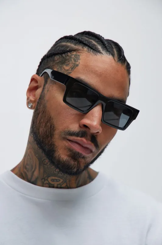 In The Deep Sunglasses - Black/Smoke sold by Fashion Nova