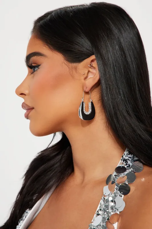 Casually Cute Hoop Earrings - Silver made by Fashion Nova