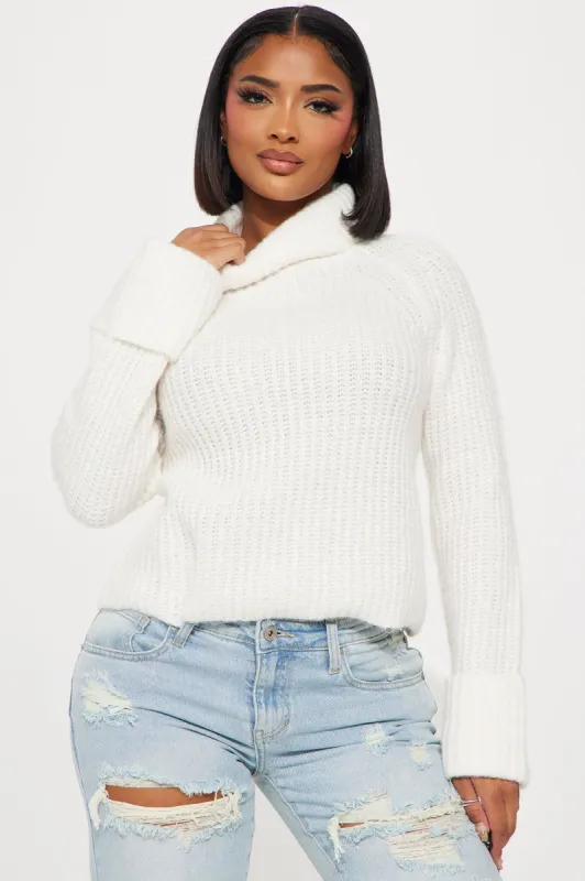 Shyann Turtleneck Sweater - Off White made by Fashion Nova