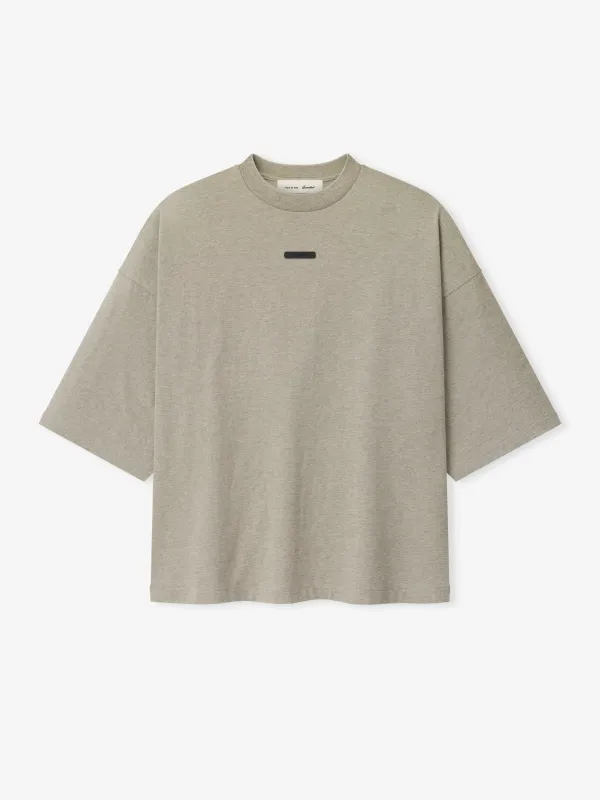 Merch Tee Boxy Fit made by Essentials