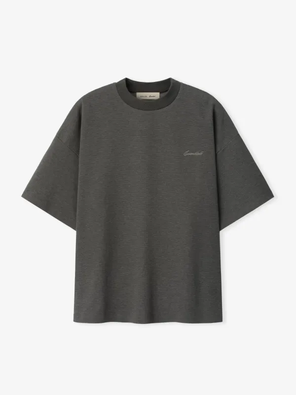Signature 90s Relaxed Tee made by Essentials