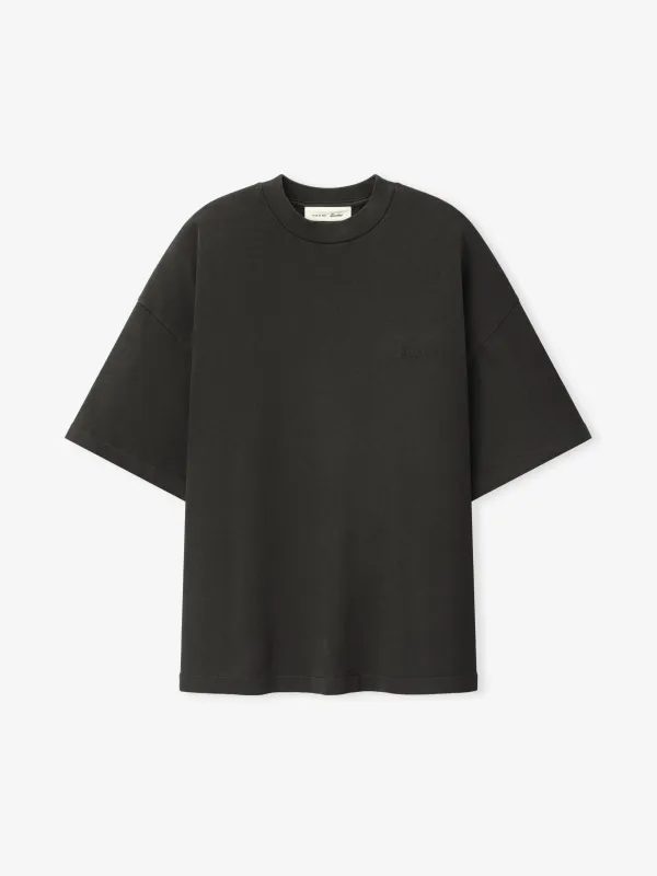 Signature 90s Relaxed Tee made by Essentials