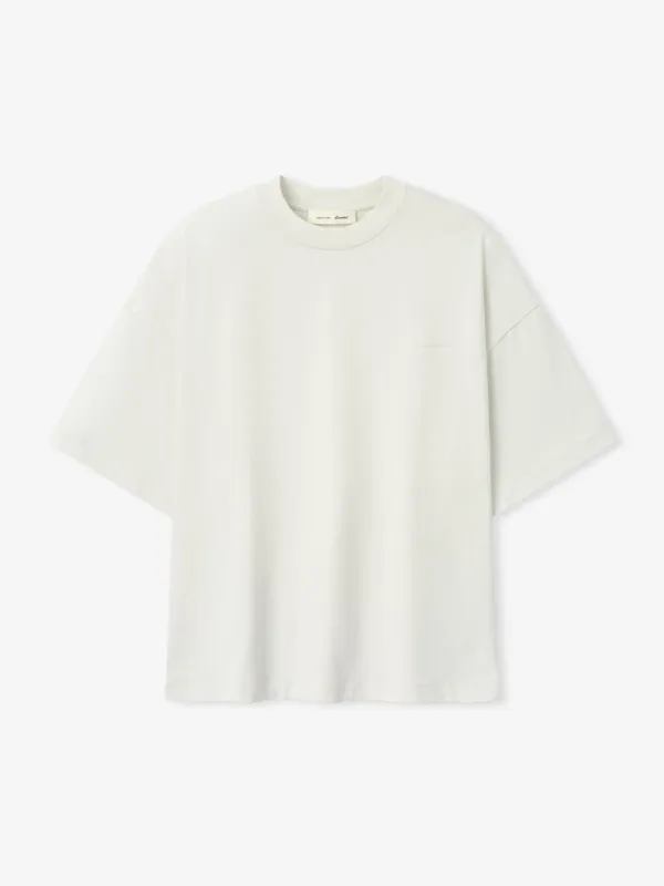 Signature 90s Relaxed Tee made by Essentials