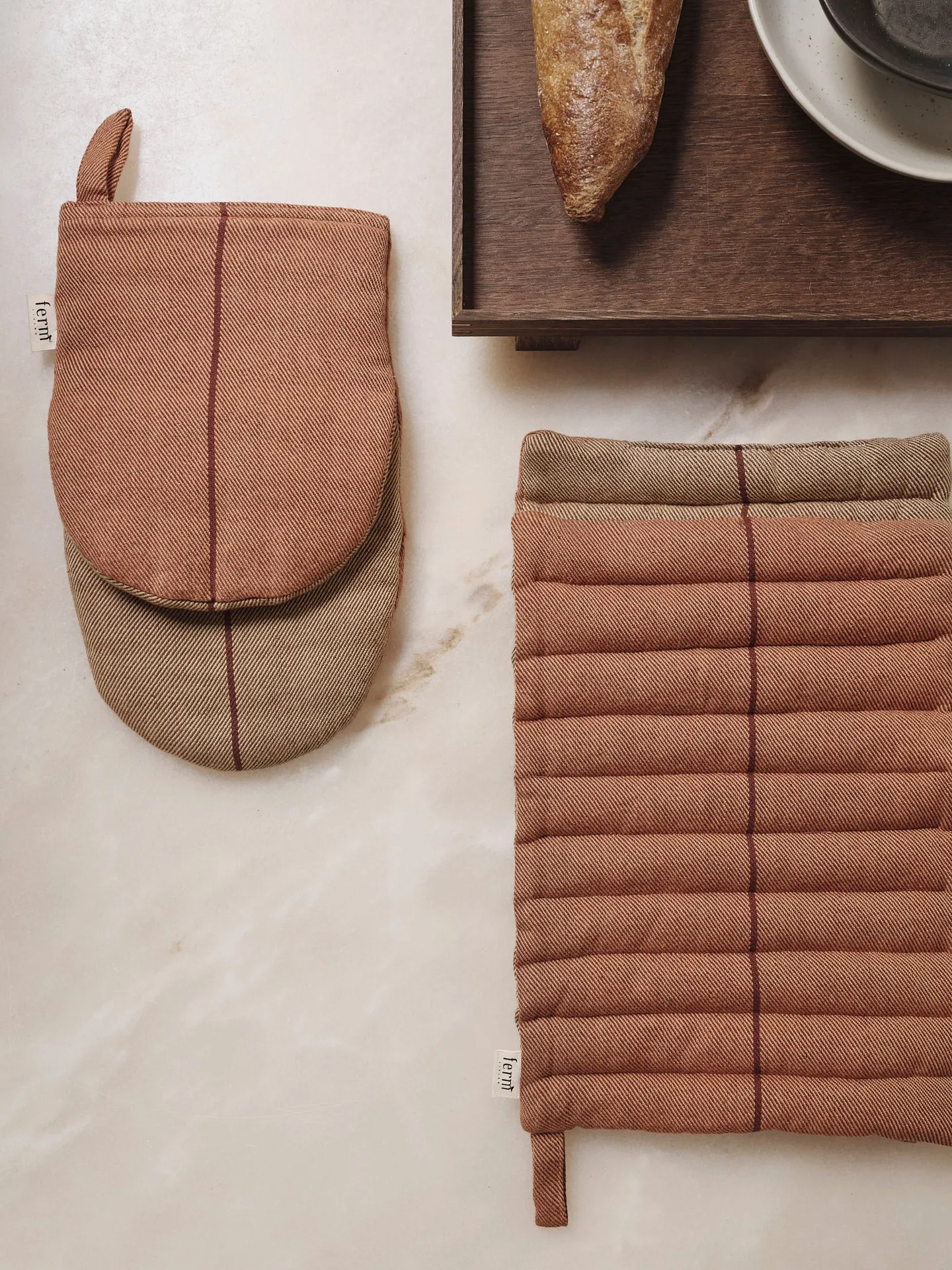 Ito Oven Mitt - Hazel sold by Ferm Living product image thumbnail 2