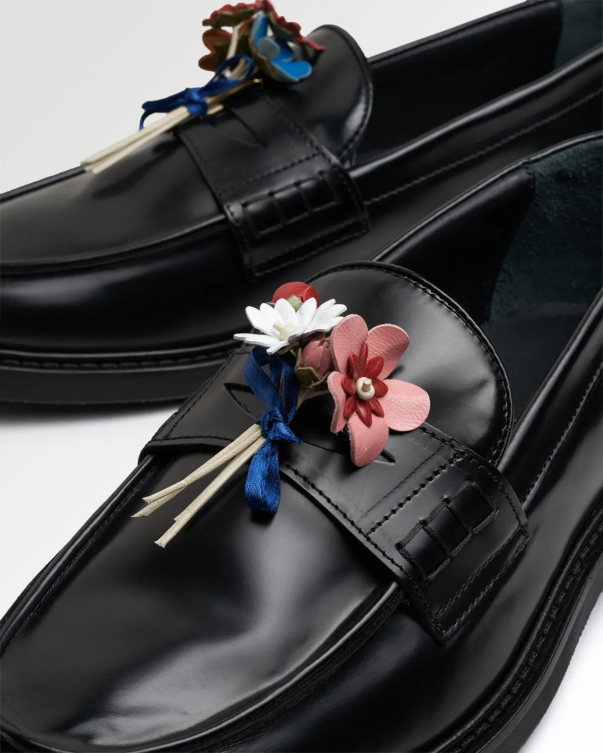 Loafer Bouquet Black sold by Filling Pieces product image thumbnail 3