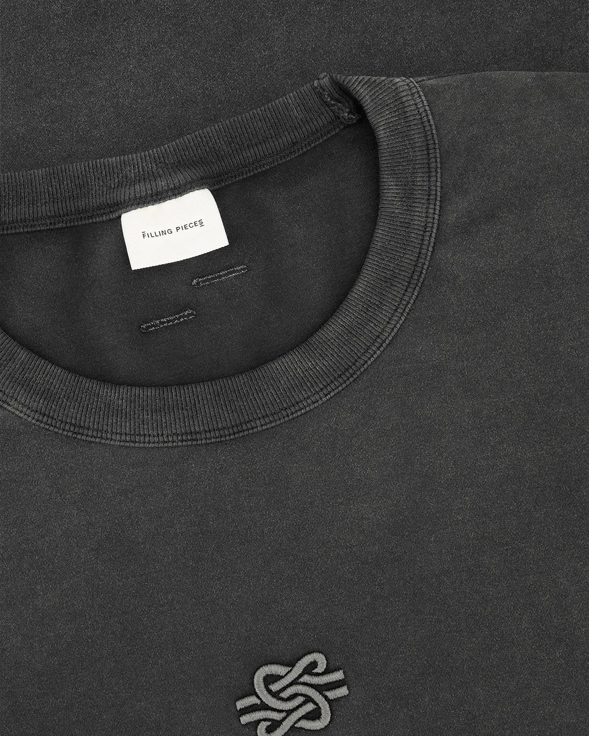 Longsleeve Boxy Embroidered Vintage Black sold by Filling Pieces product image thumbnail 2