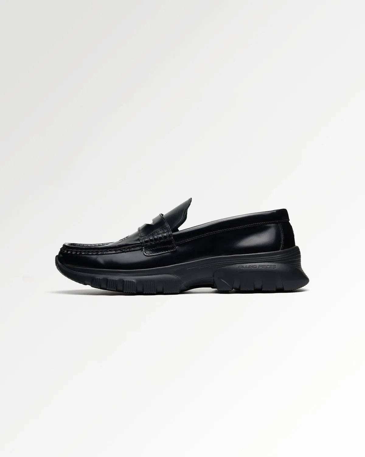 Hybrid Loafer Polido Black sold by Filling Pieces