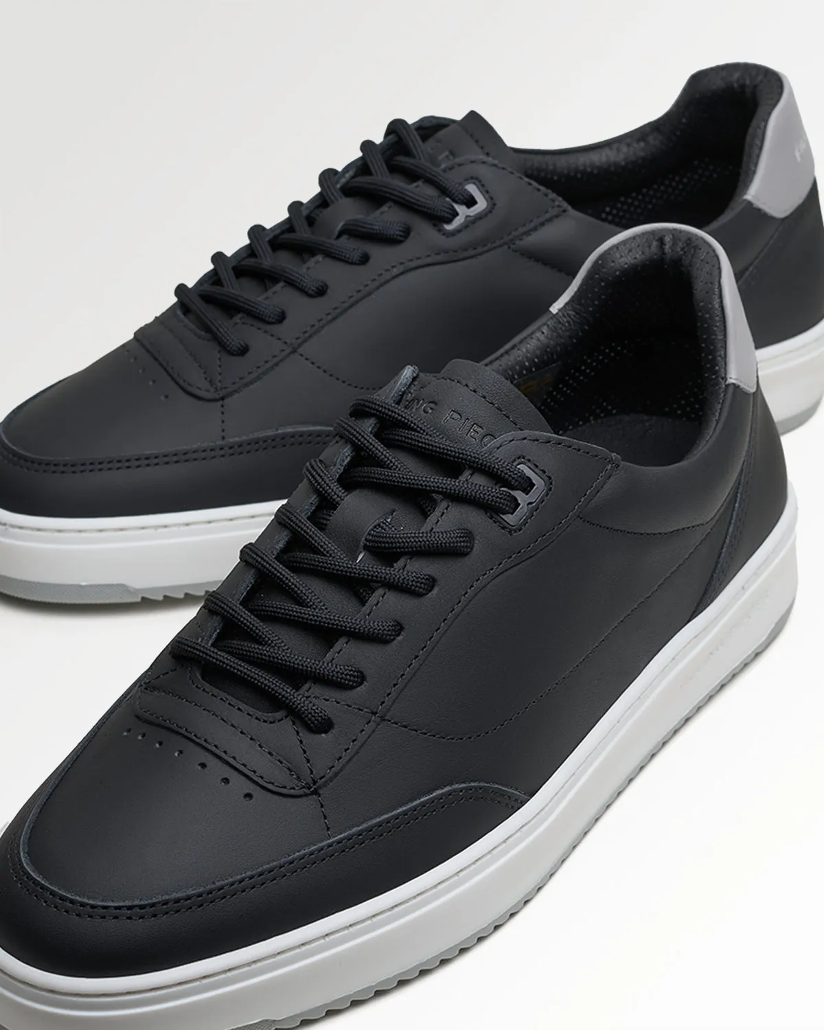 Mondo Trim Black sold by Filling Pieces product image thumbnail 3