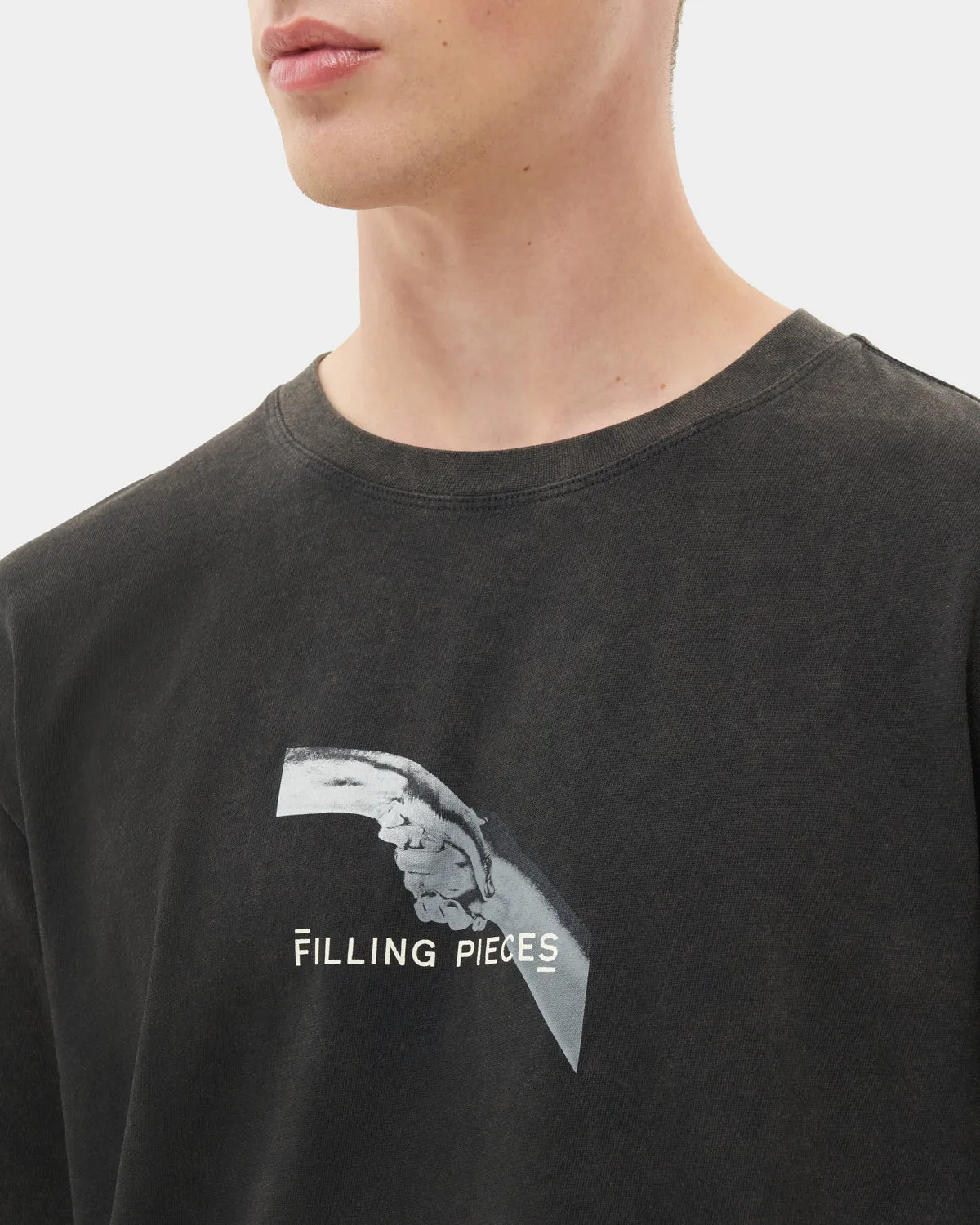 T-shirt Handshake Vintage Black sold by Filling Pieces product image thumbnail 5