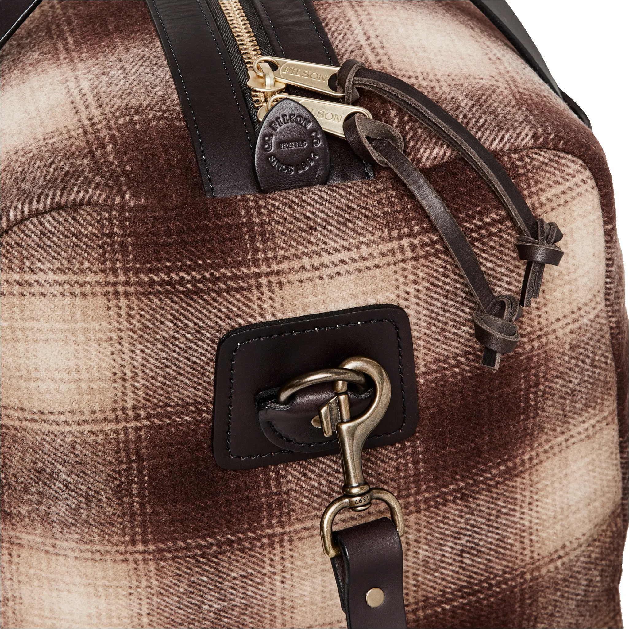 Medium Mackinaw Wool Duffle - Brown / Tan Ombre sold by Filson product image thumbnail 4