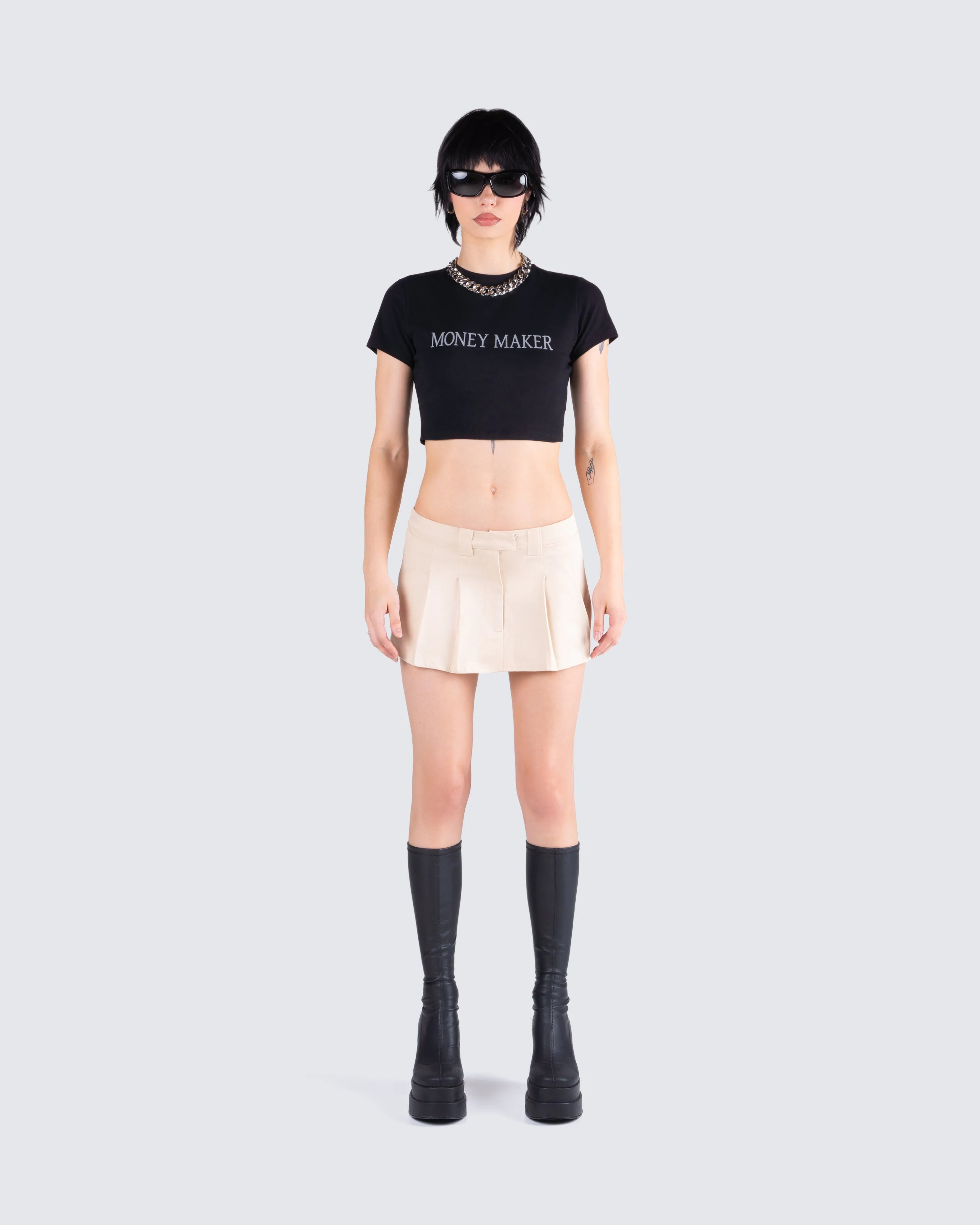 Gwendolyn Graphic Set sold by Finesse product image thumbnail 4