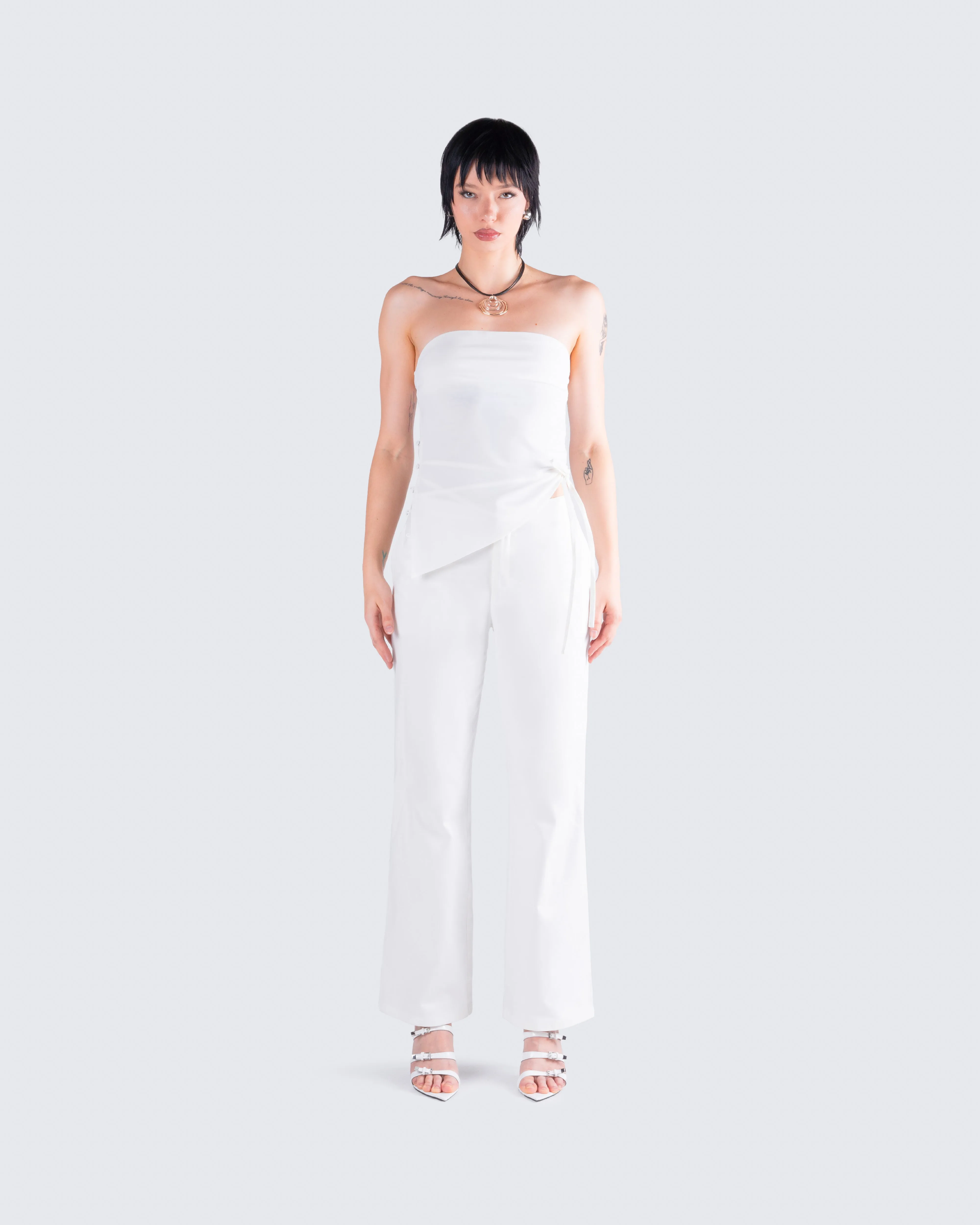 Bessie Blanco Set sold by Finesse product image thumbnail 4