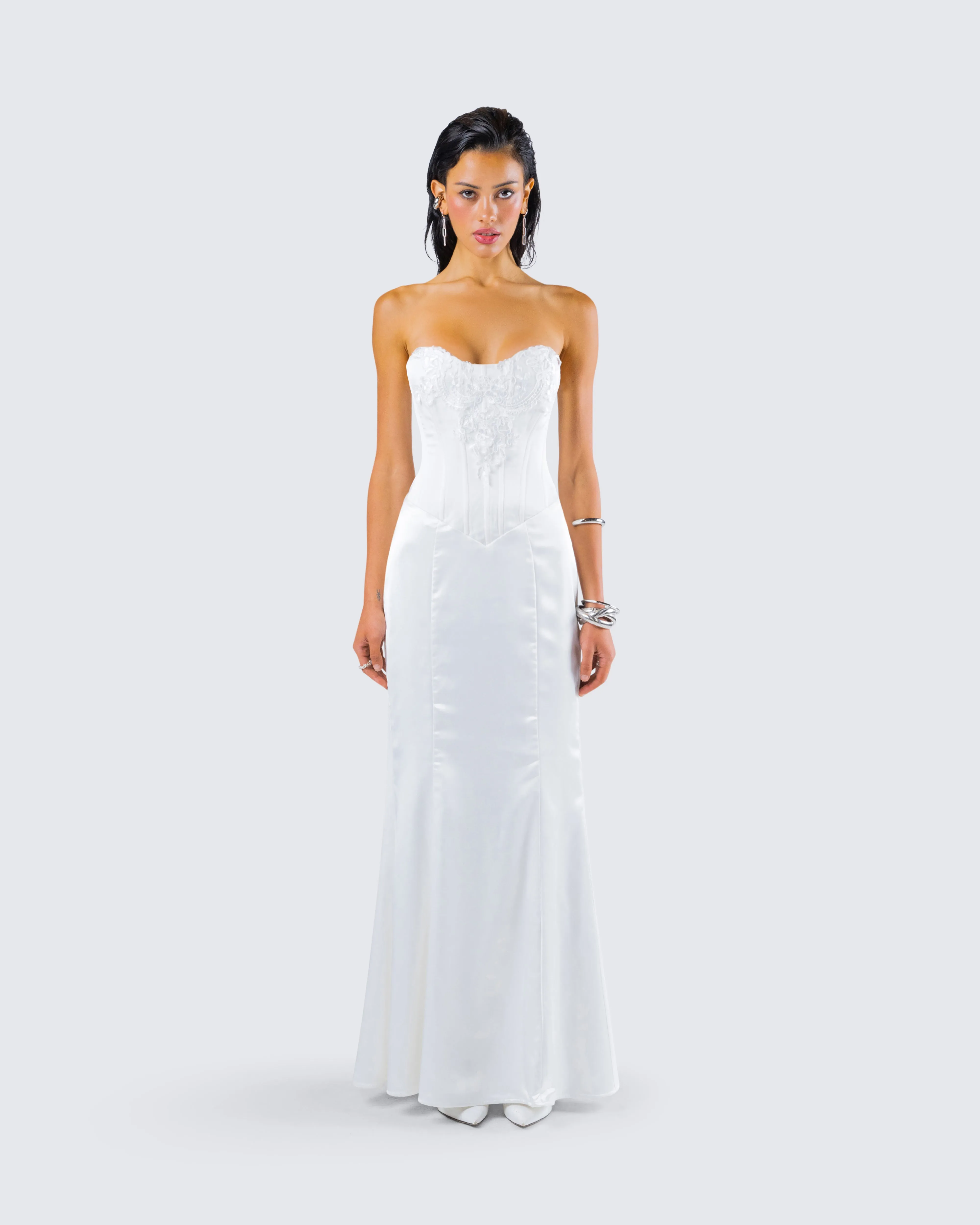Katana White Lace Applique Gown sold by Finesse product image thumbnail 4