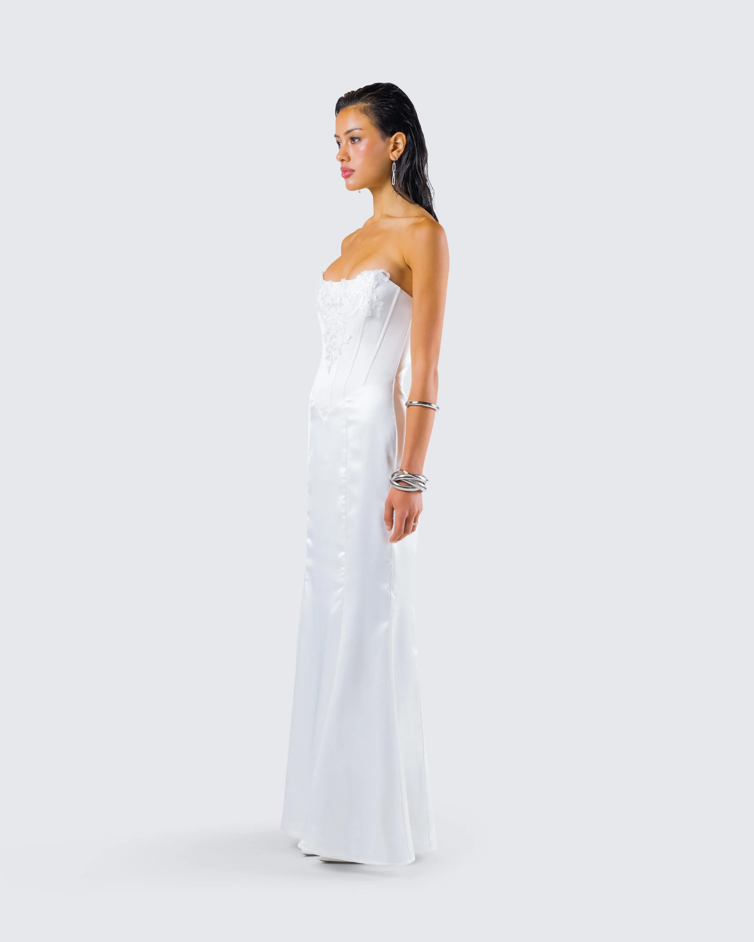 Katana White Lace Applique Gown sold by Finesse product image thumbnail 5