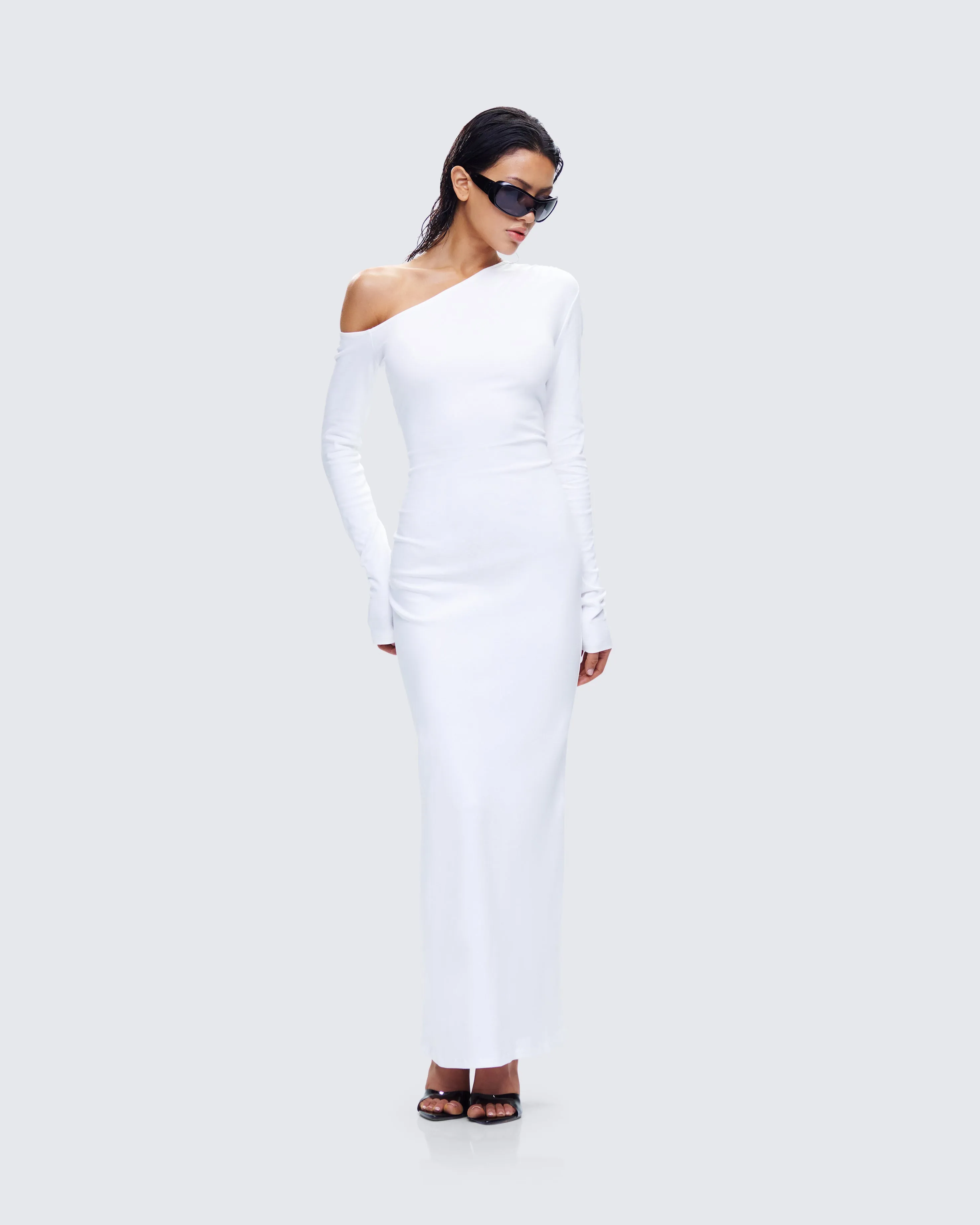 Kiandra White Off Shoulder Maxi Dress sold by Finesse product image thumbnail 5