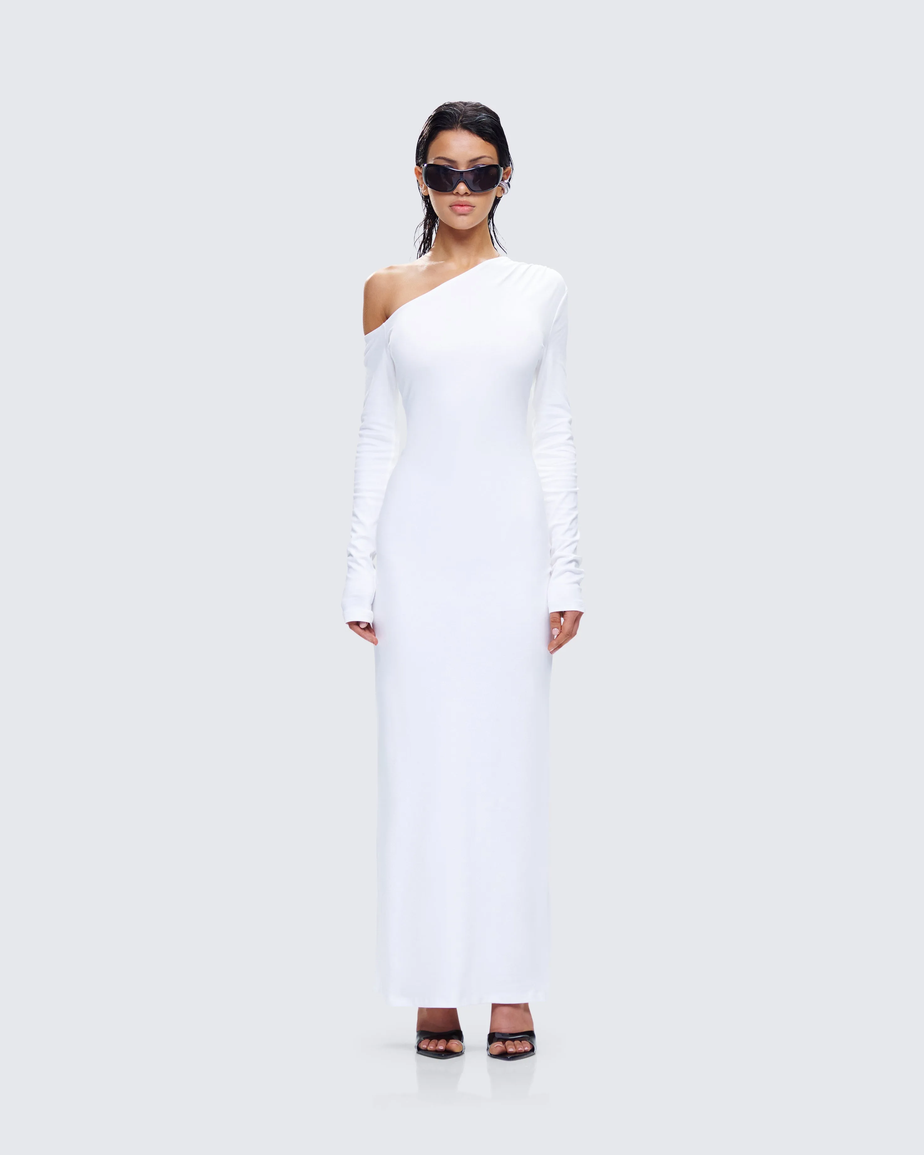 Kiandra White Off Shoulder Maxi Dress sold by Finesse product image thumbnail 4
