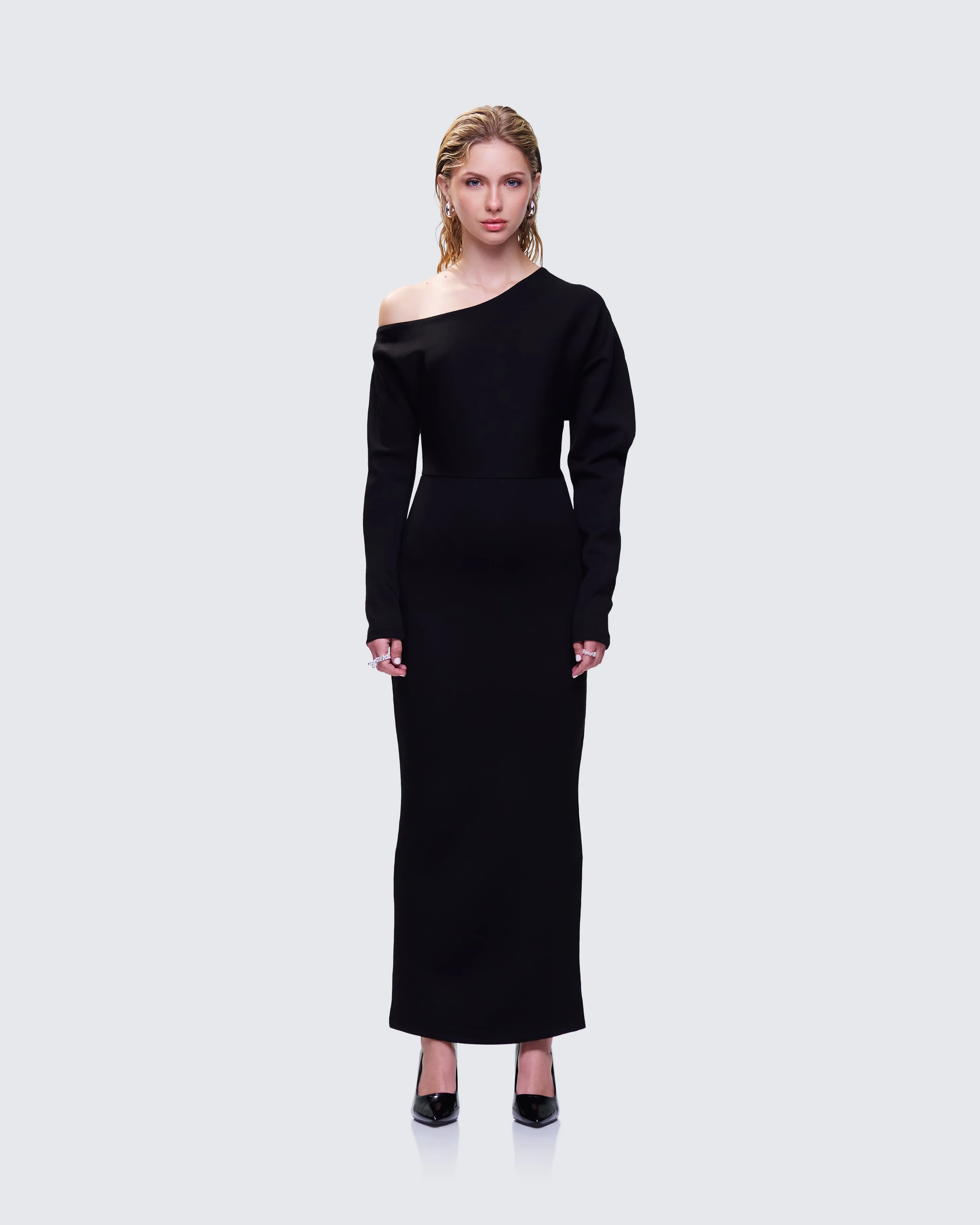 Morwena Black Off Shoulder Maxi Dress sold by Finesse product image thumbnail 4