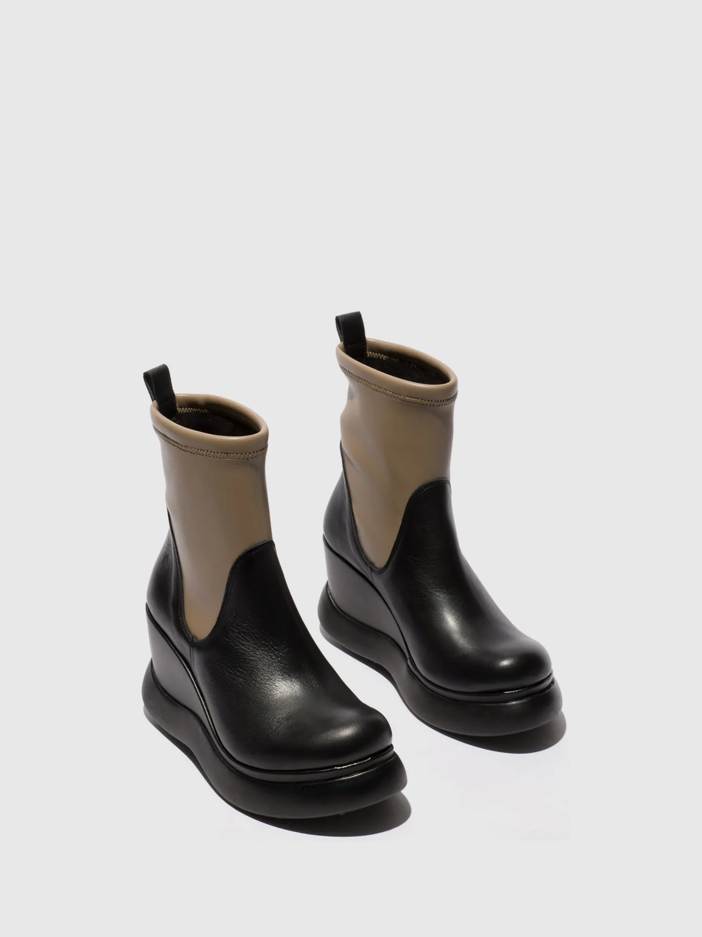 Slip-on Ankle Boots GLAF130FLY BLACK/TAUPE sold by Fly London product image thumbnail 2