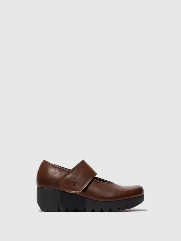 Velcro Shoes VARI188FLY BROWN sold by Fly London