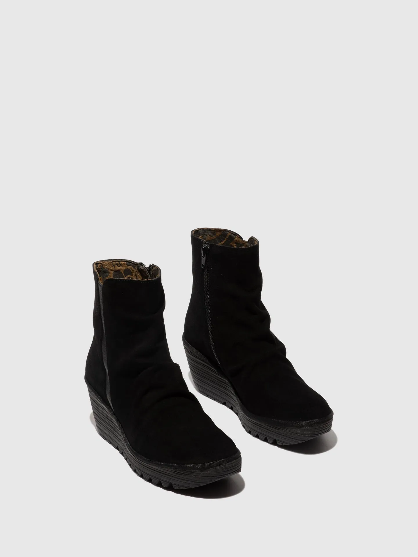Zip Up Ankle Boots YOPA461FLY OIL SUEDE/MOUSSE BLACK sold by Fly London product image thumbnail 2