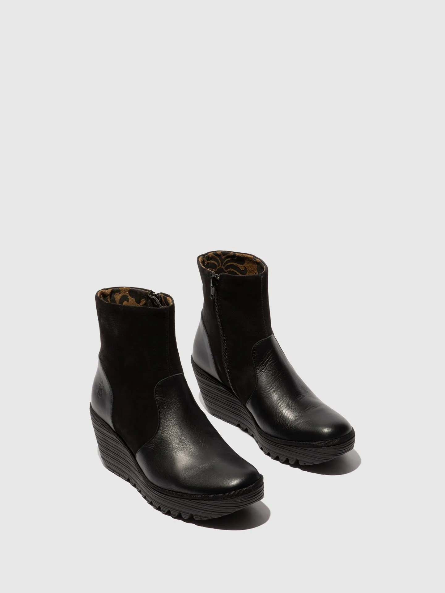 Zip Up Ankle Boots YUXI506FLY DUBLIN/CUPIDO BLACK/BLACK sold by Fly London product image thumbnail 2