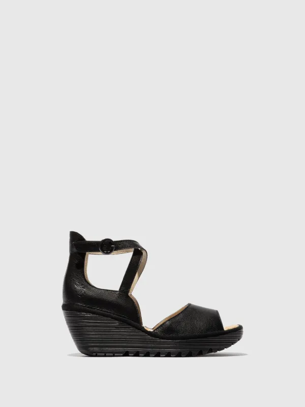 Buckle Sandals YESS476FLY BLACK made by Fly London