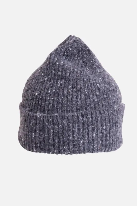 Shin Beanie - Charcoal made by Folk