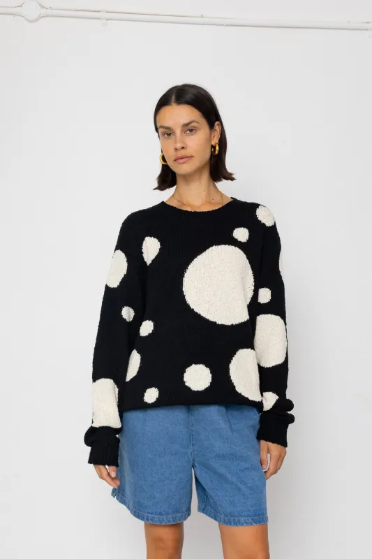 Chain Crew Jumper - Black / White Dot made by Folk