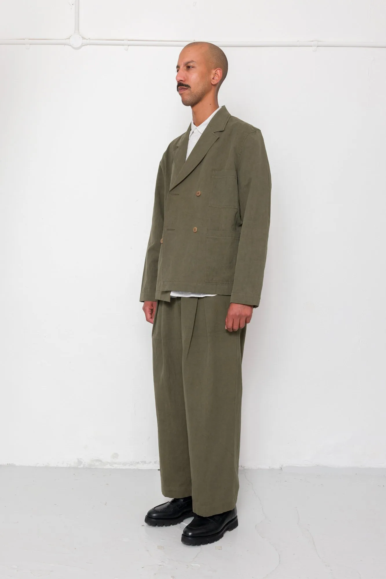 Easy Fit Trouser - Dark Olive Slub Linen sold by Folk product image thumbnail 4