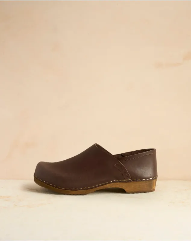 Kit + Clogs | Jord - Cacao made by Folk