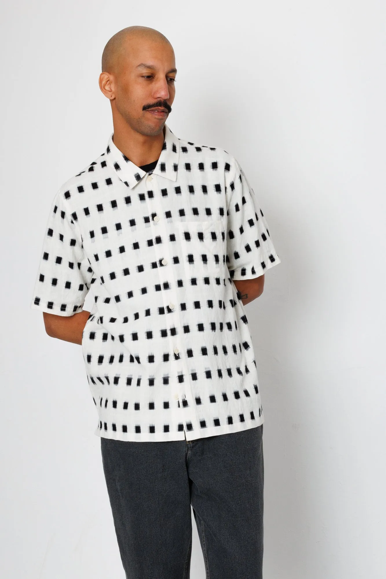 Gabe Shirt - Black Window Ikat | Folk x Goss Brothers sold by Folk product image thumbnail 3
