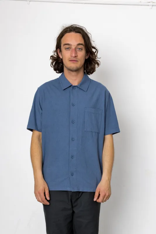 Crinkle Short Sleeve Shirt - Slate made by Folk