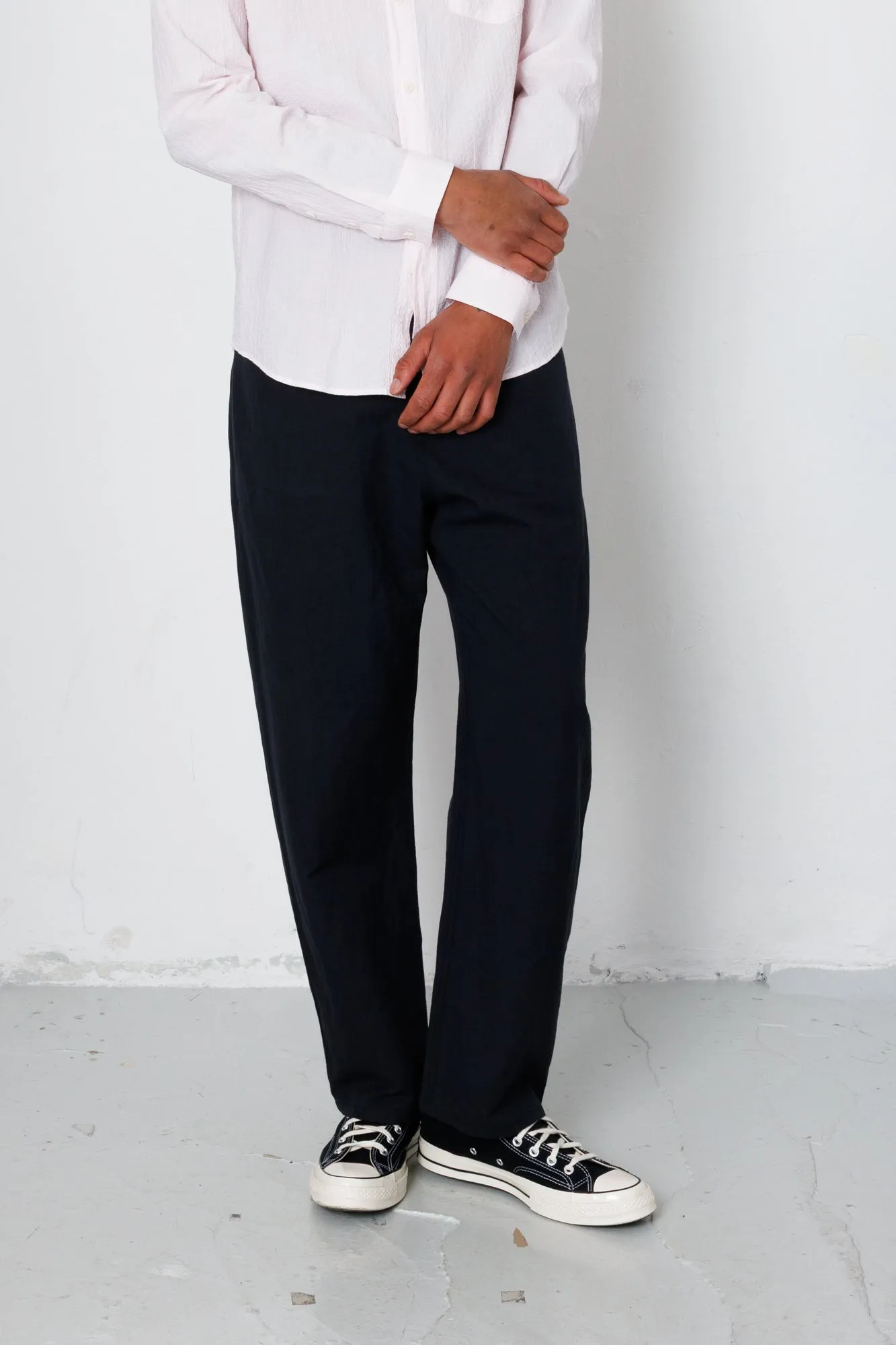 Barrel Leg Trouser - Midnight Slub Linen sold by Folk product image thumbnail 5