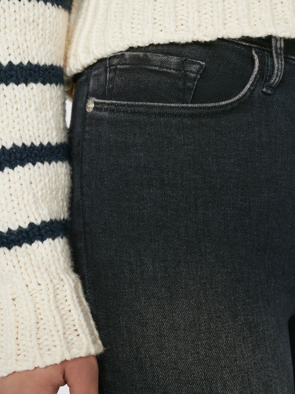 Le One Skinny Crop -- Larchwood sold by Frame Denim product image thumbnail 5