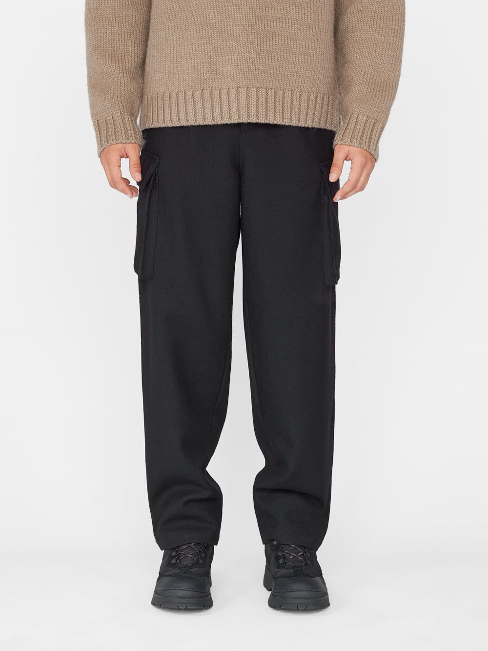 Wide Flannel Cargo Pants -- Noir sold by Frame Denim product image thumbnail 2
