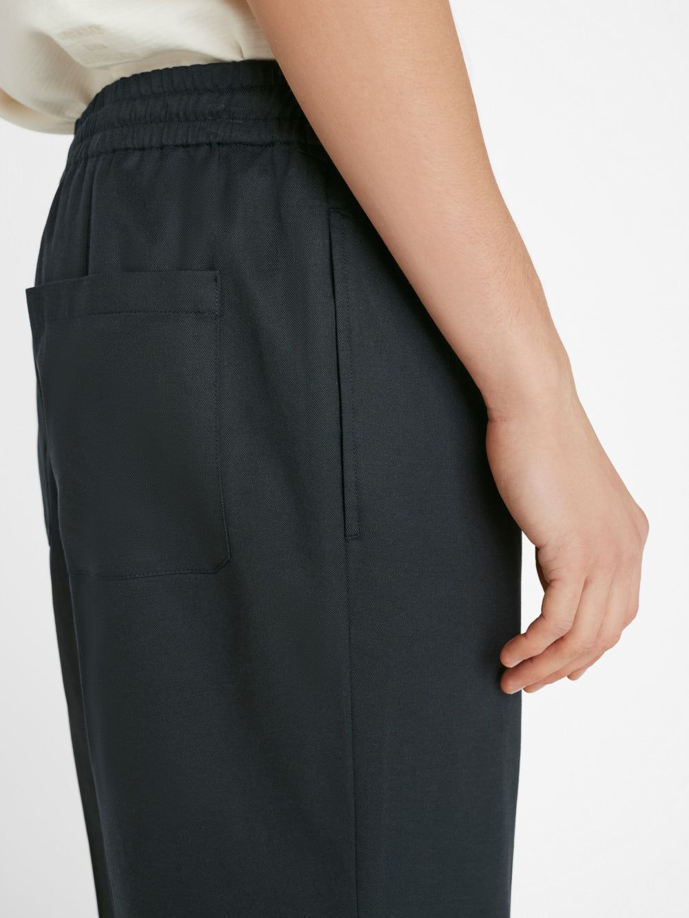 Soft Cotton Traveler Pant -- Dark Navy sold by Frame Denim product image thumbnail 5