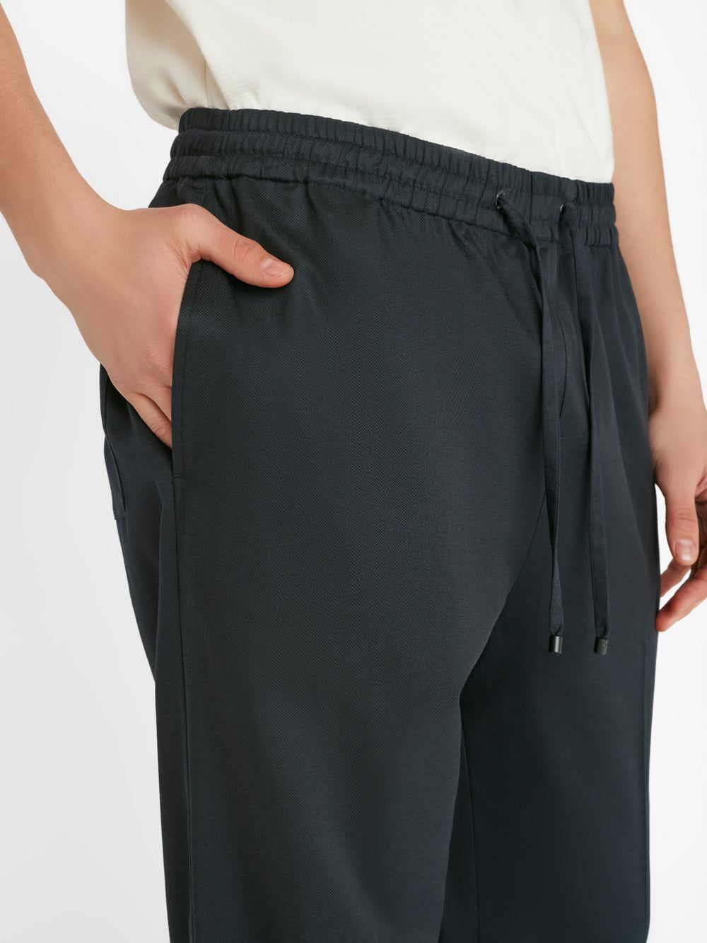 Soft Cotton Traveler Pant -- Dark Navy sold by Frame Denim product image thumbnail 8