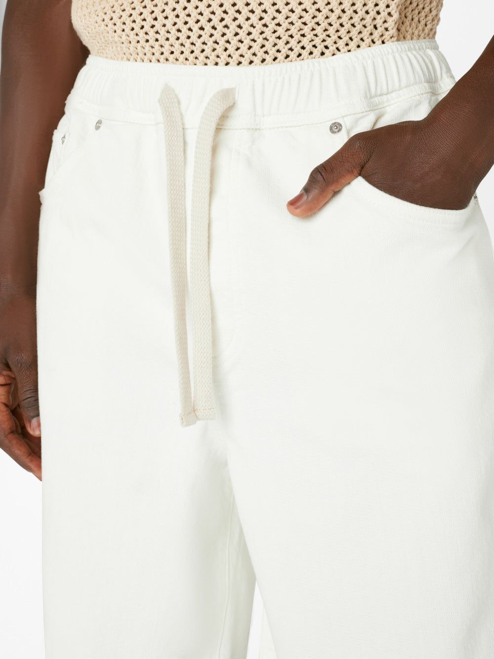 Extra Wide Leg Short -- Off White sold by Frame Denim product image thumbnail 4