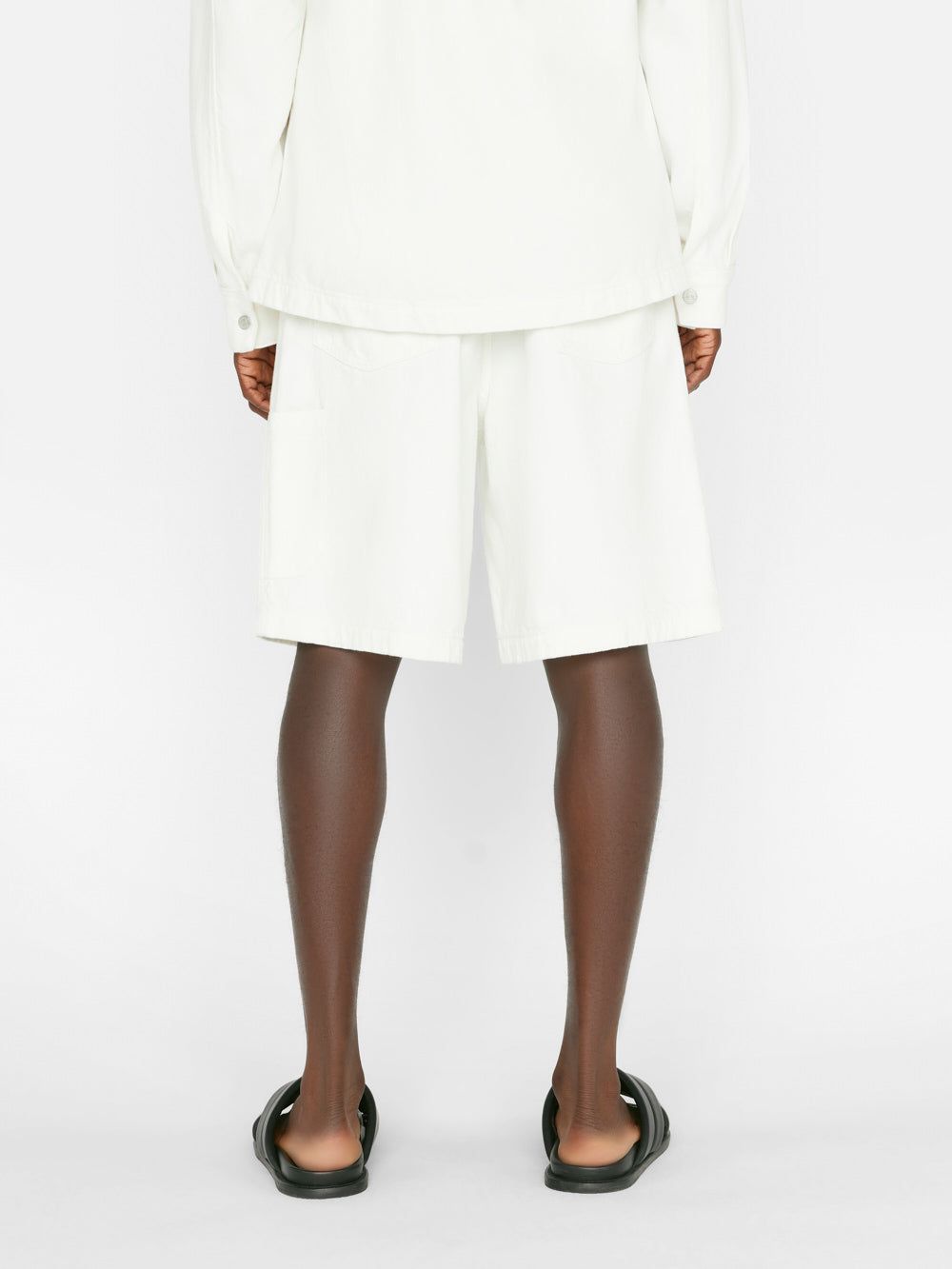 Extra Wide Leg Short -- Off White sold by Frame Denim product image thumbnail 6