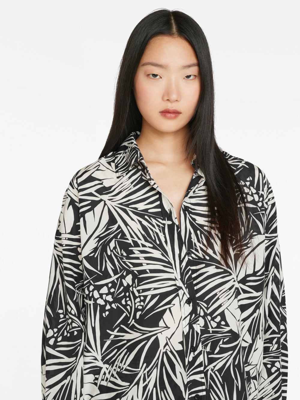 The Oversized Shirt -- Noir Multi sold by Frame Denim product image thumbnail 4