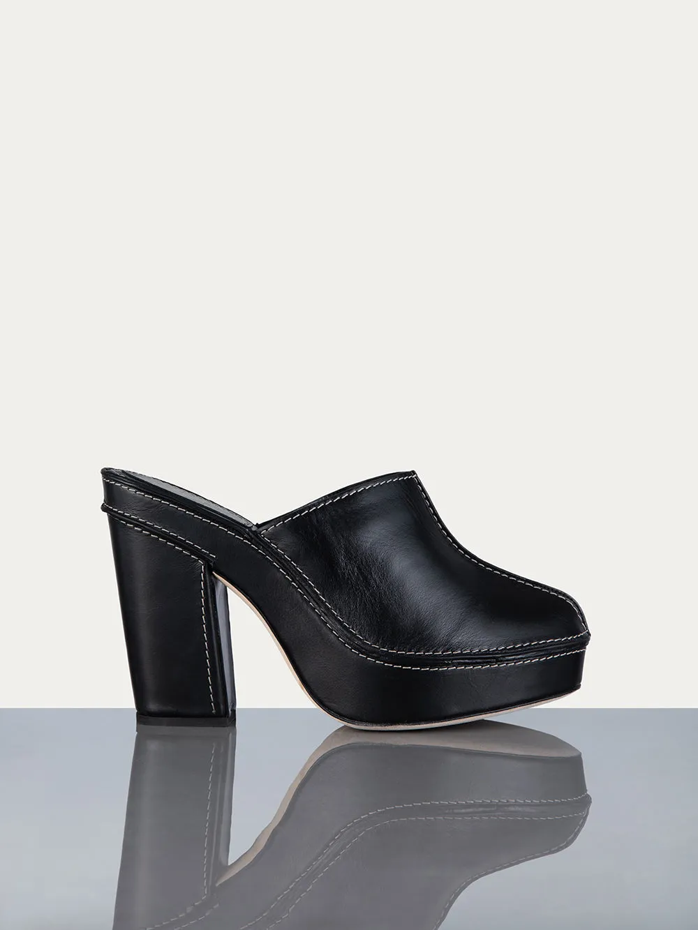 Elio Clog -- Noir sold by Frame Denim