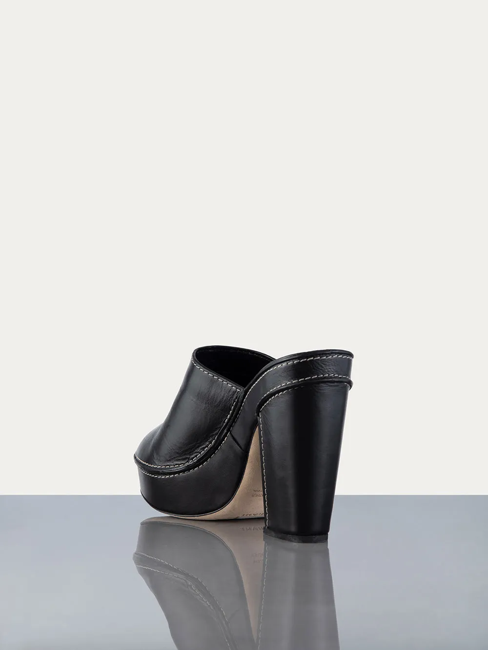 Elio Clog -- Noir sold by Frame Denim product image thumbnail 4